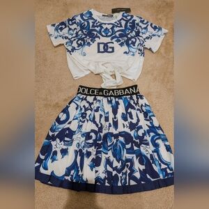 NWT, beautifully blue designed D&G 2 piece skirt set
